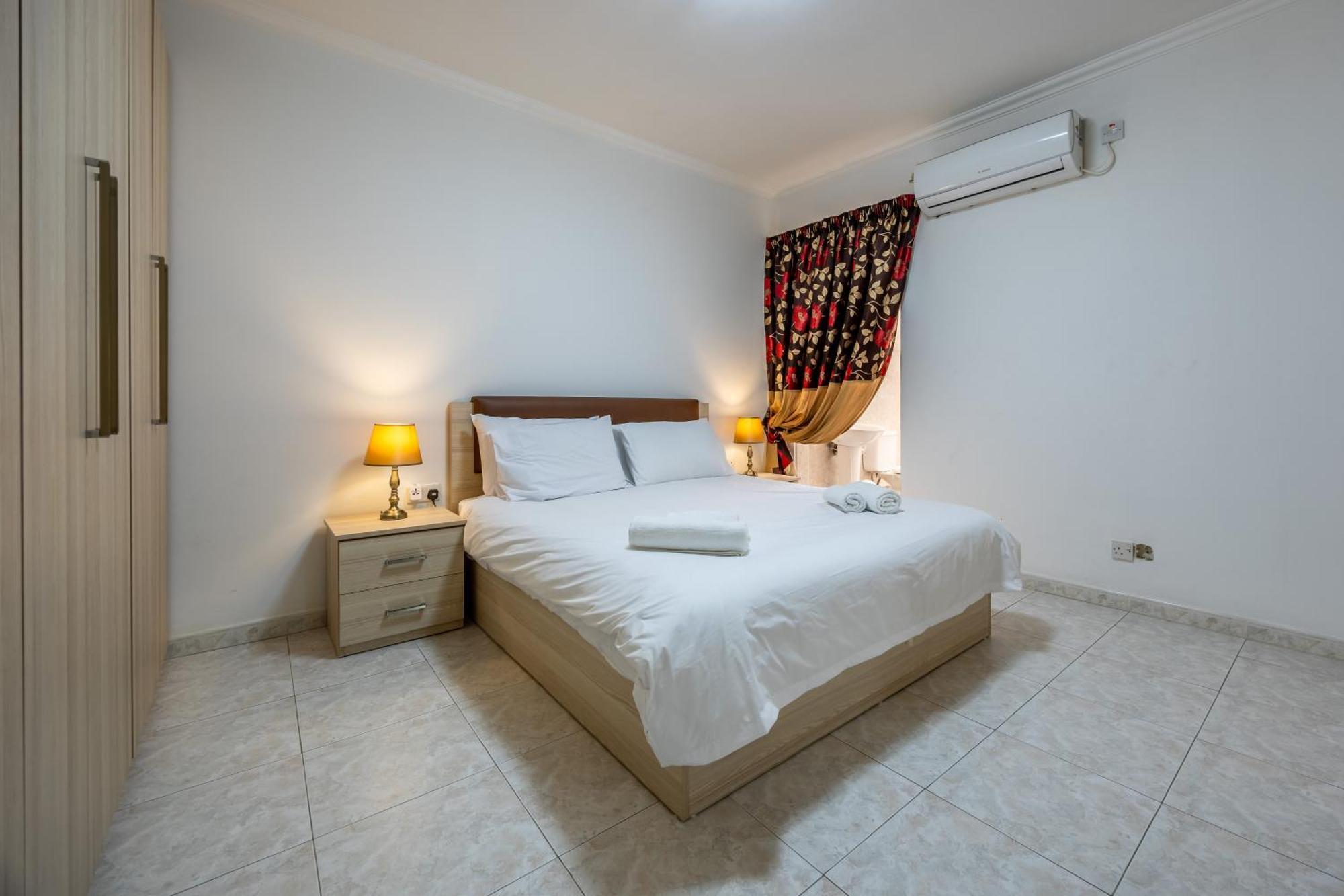 Seafront With Garage And Breathtaking Sunrise By Sf Homes Apartment *
